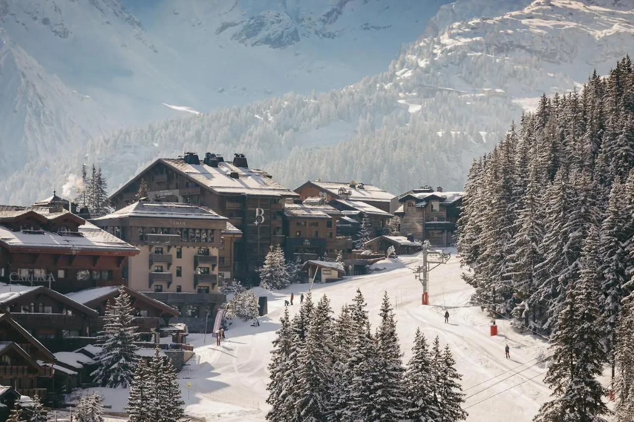 Hotel Barriere Les Neiges קורשבל 5*,  צרפת