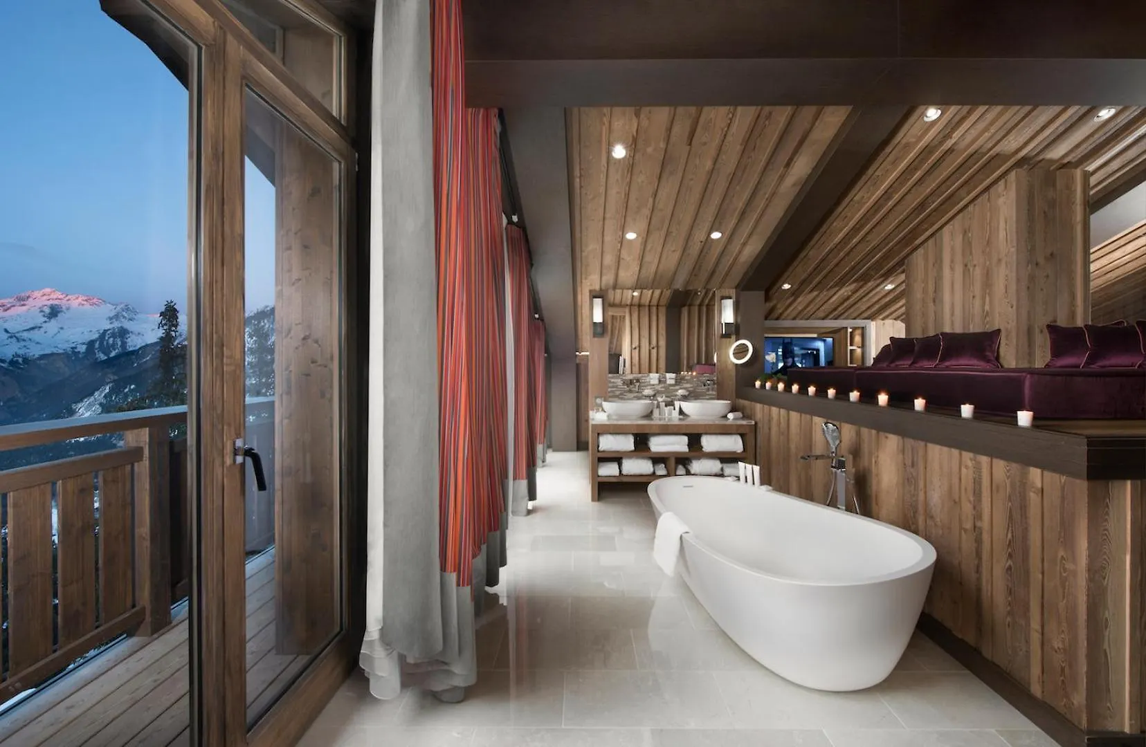 Hotel Barriere Les Neiges קורשבל